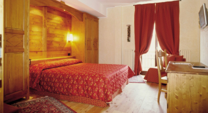 Chaberton Lodge & Spa, Sauze D'Oulx ski chalet, image 3
